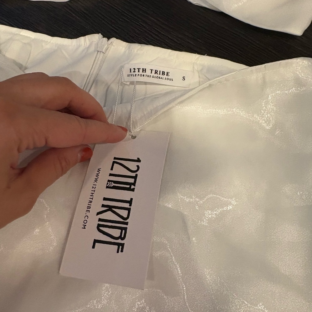 12th Tribe Molly Bridal Set Bows Shiny Sheer Small NWT - Picture 7 of 11